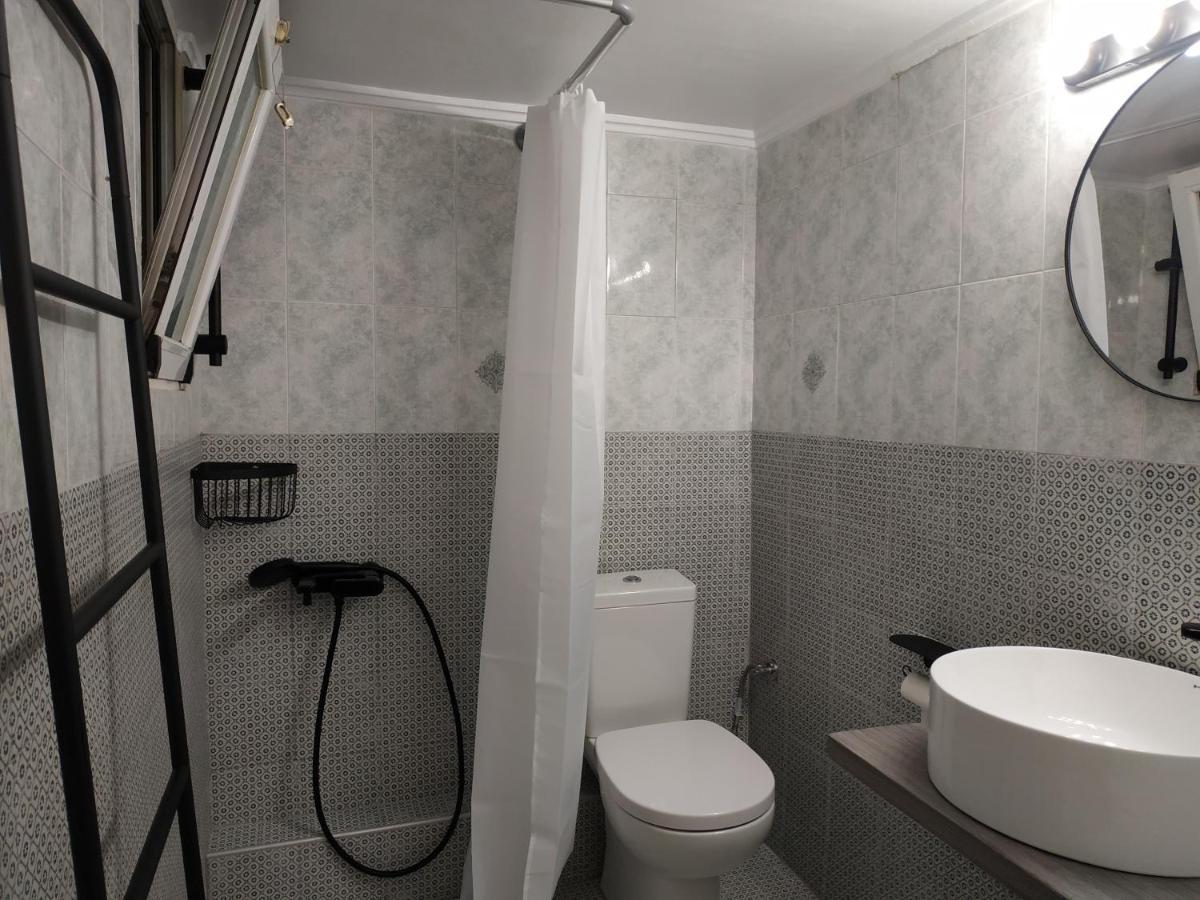 Cozy Apartment Near Metro Station Agia Marina Athene Buitenkant foto