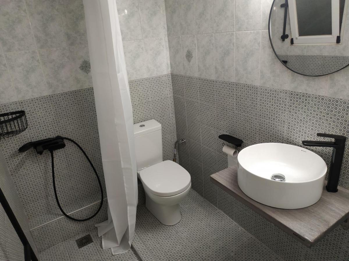 Cozy Apartment Near Metro Station Agia Marina Athene Buitenkant foto